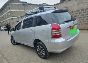 Toyota Wish 2004 Silver