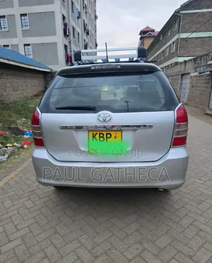 Toyota Wish 2004 Silver