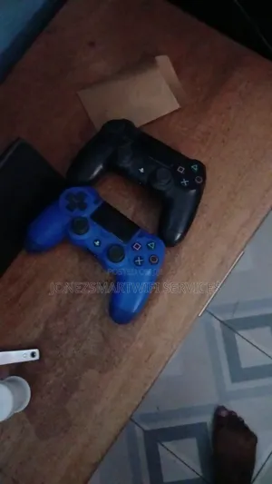 Playstation 4 Slim