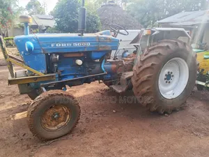 Tractor Ford 5000 2wd