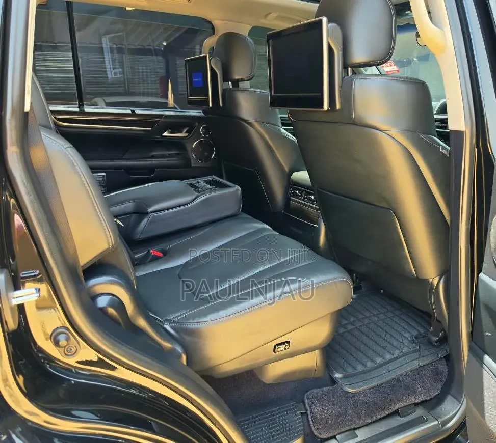 Lexus LX 2016