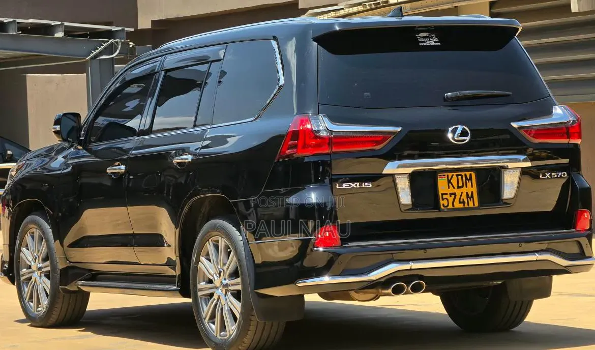 Lexus LX 2016