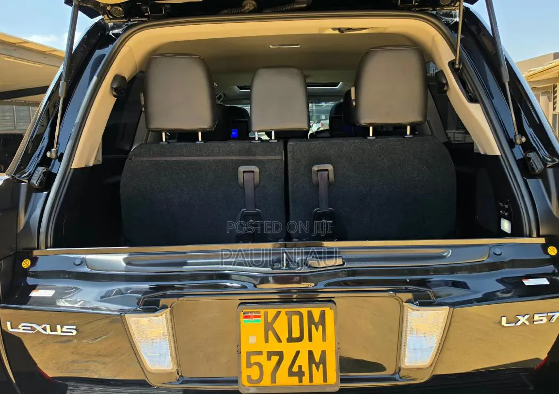 Lexus LX 2016