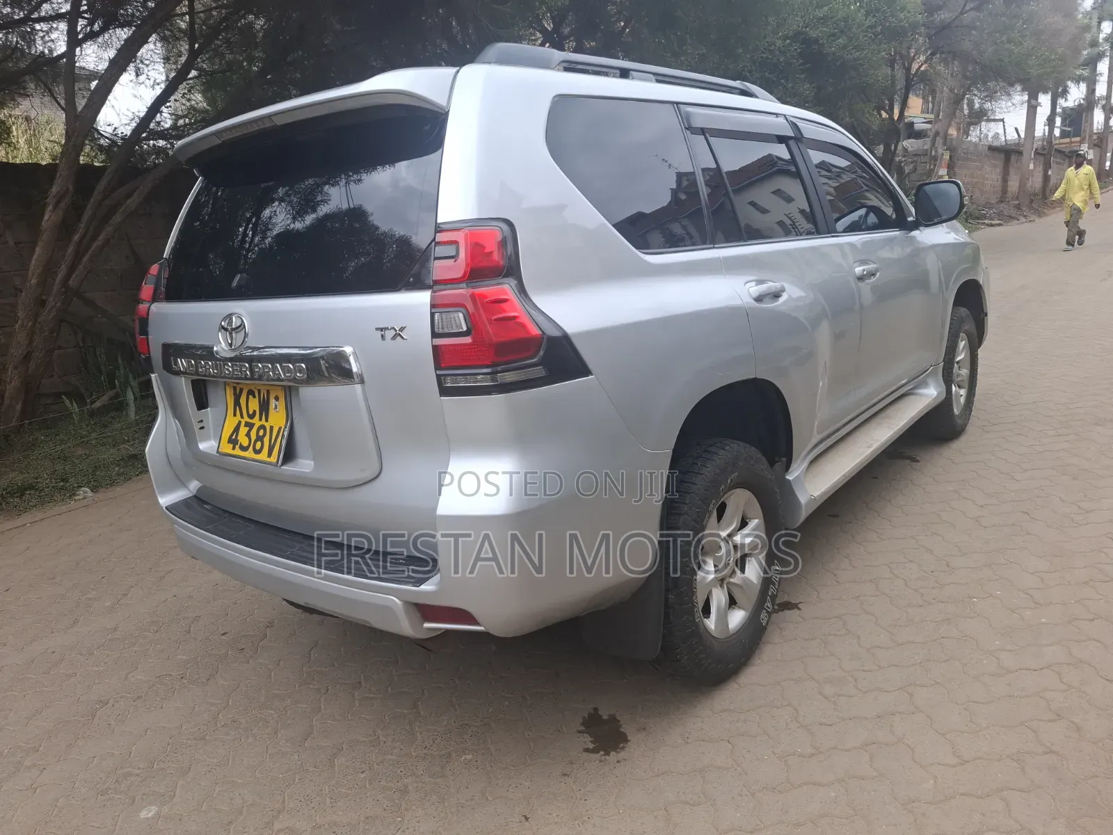 Toyota Land Cruiser Prado 2012 Silver