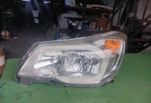 Subaru Forester SJ5 Headlight LH Xenon 8G