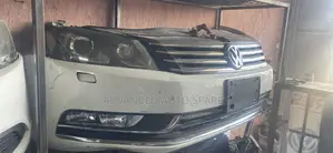 VW Passat Nosecut
