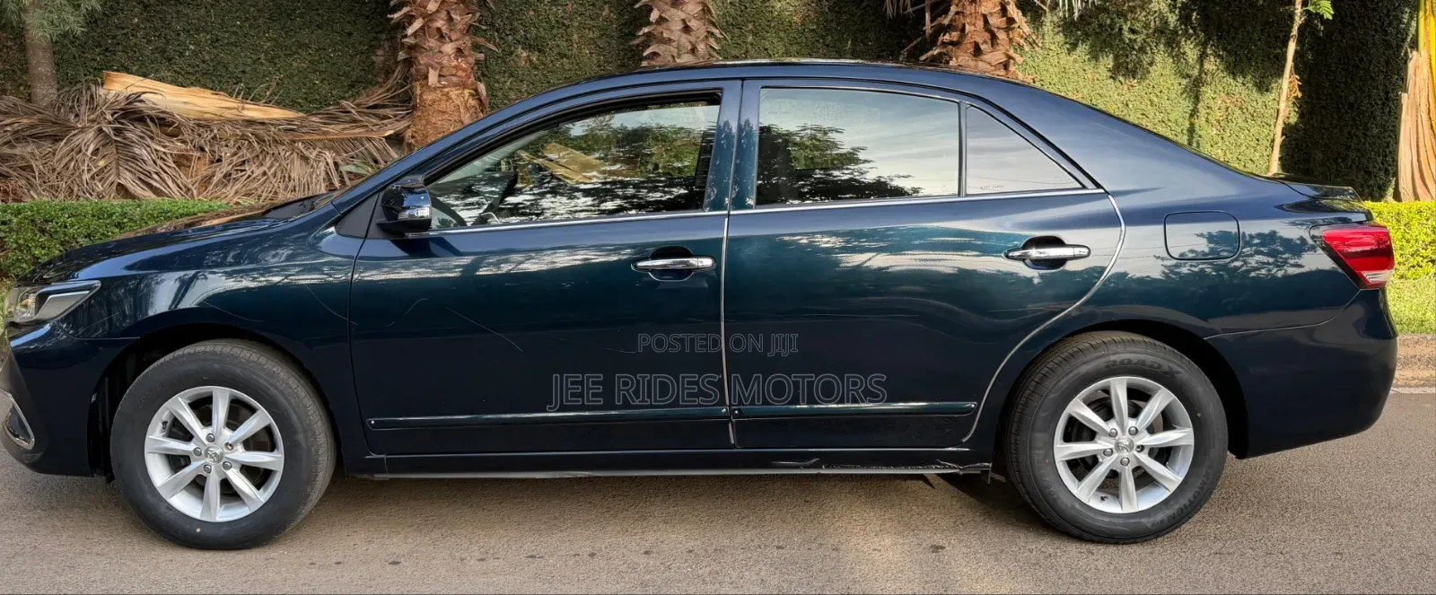 Toyota Premio 2018 Matt Black