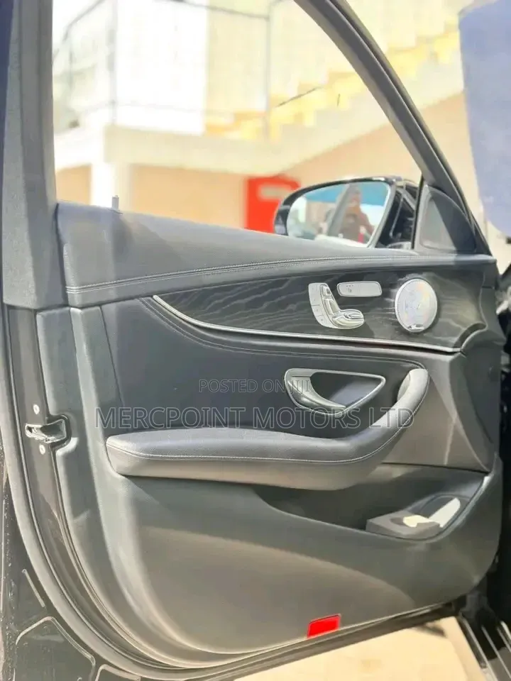 Mercedes-Benz E200 2019 Matt Black