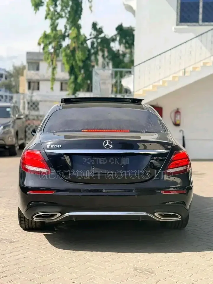 Mercedes-Benz E200 2019 Matt Black