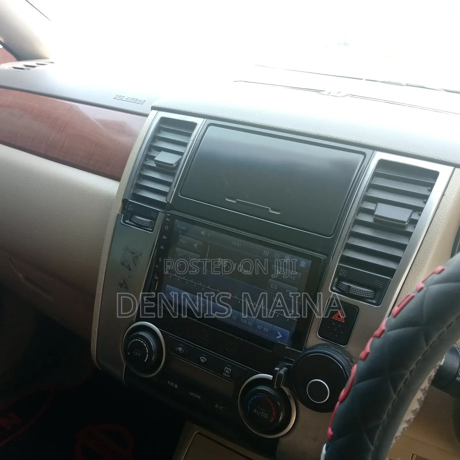 Nissan Tiida 1.5L 16V 2011 Gold