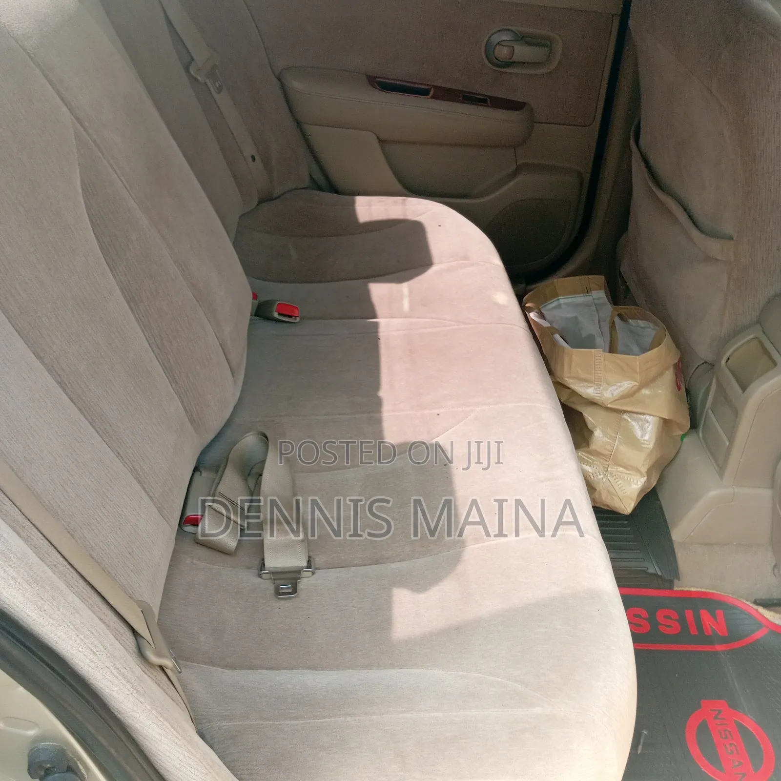 Nissan Tiida 1.5L 16V 2011 Gold