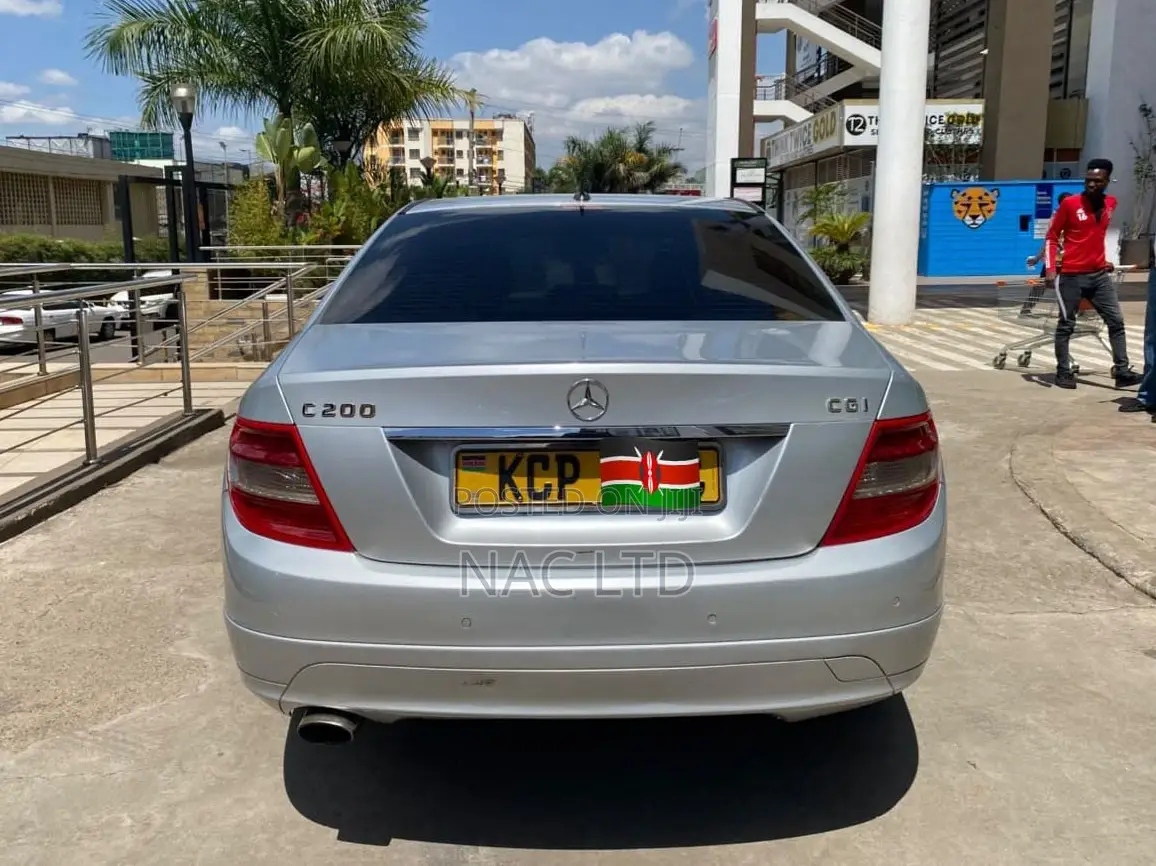 Mercedes-Benz C200 2010 Silver