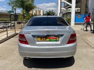 Mercedes-Benz C200 2010 Silver