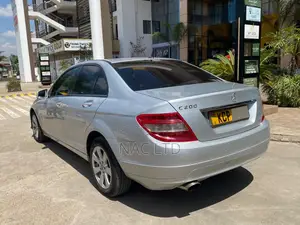 Mercedes-Benz C200 2010 Silver