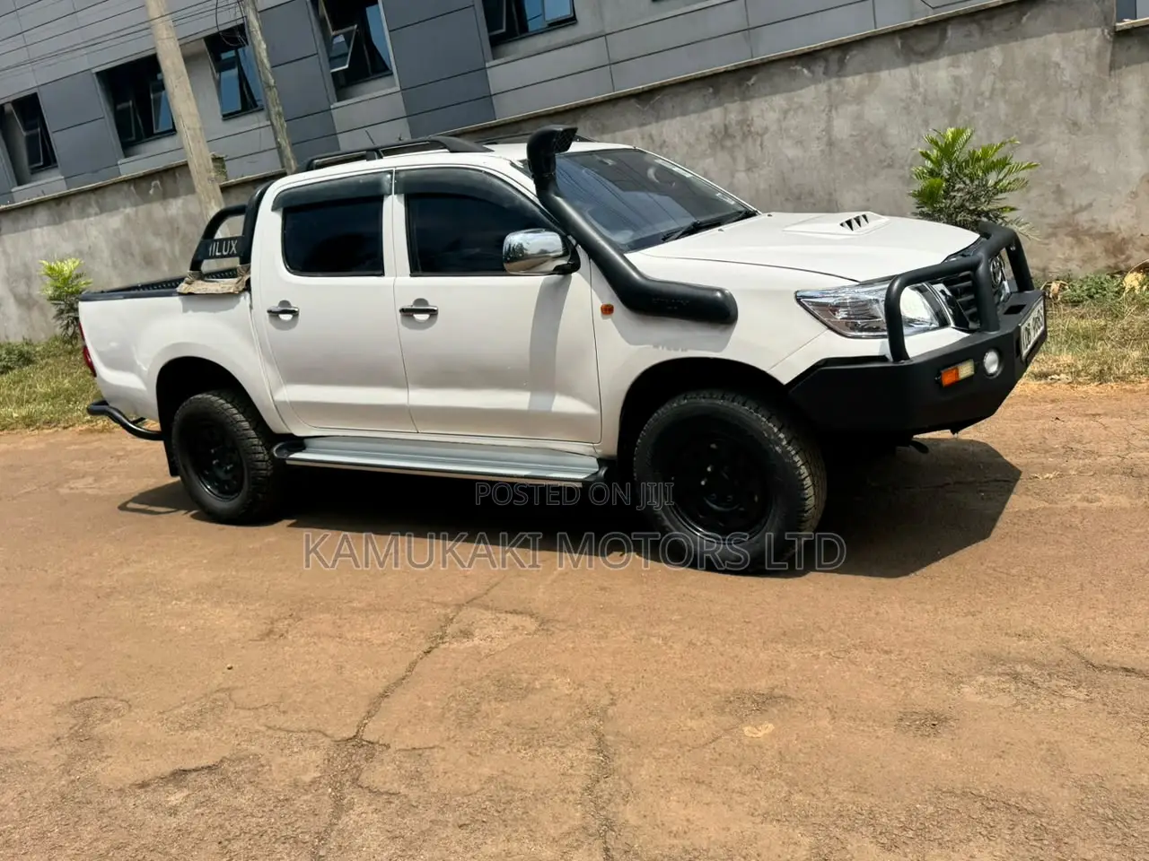 Toyota Hilux 3.0 D-4D 4x4 2013 White