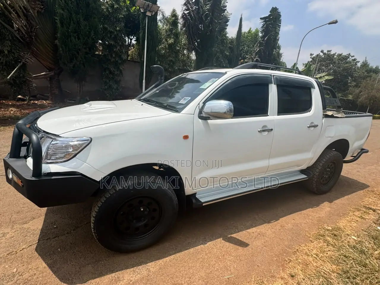 Toyota Hilux 3.0 D-4D 4x4 2013 White