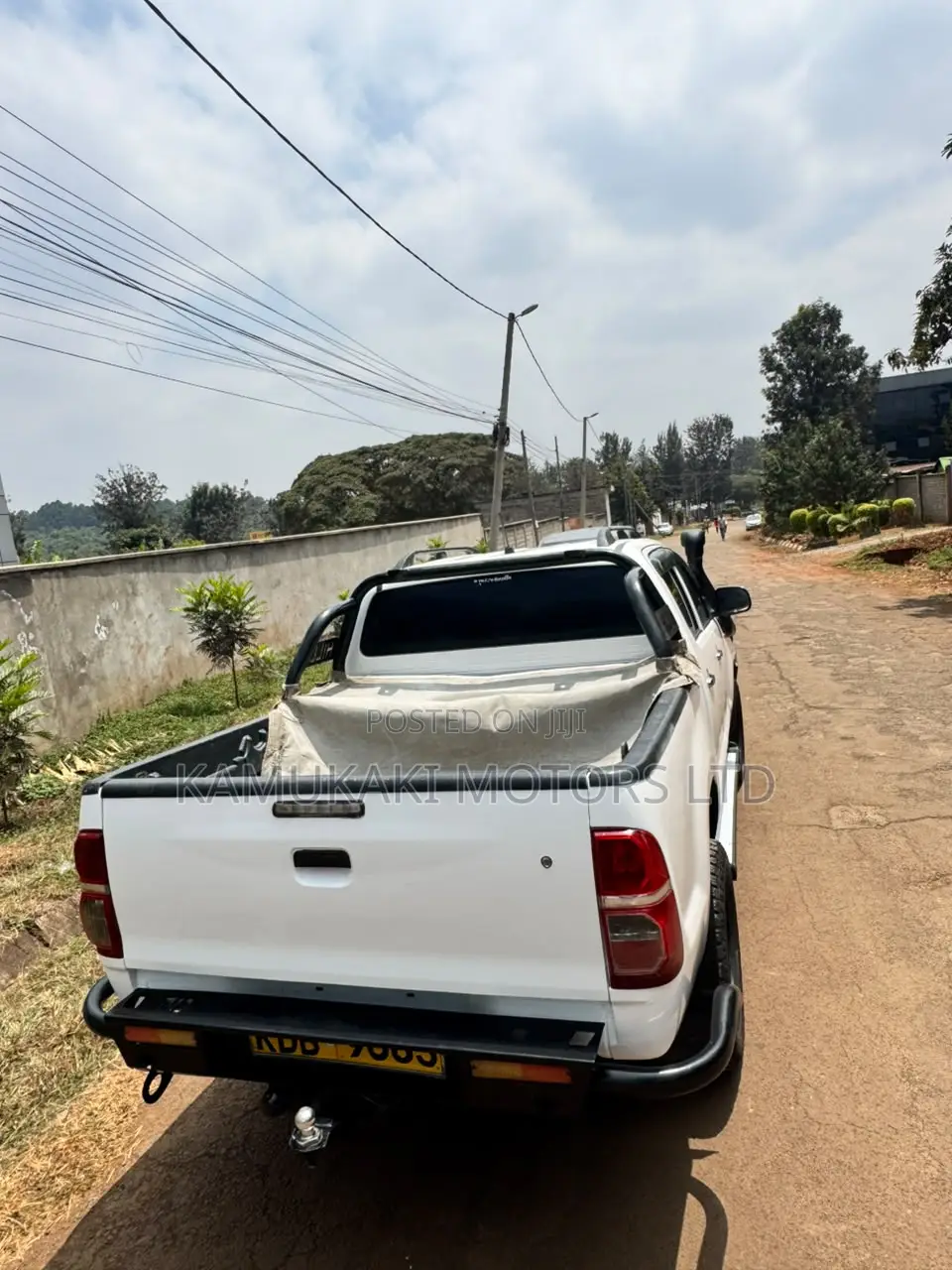 Toyota Hilux 3.0 D-4D 4x4 2013 White
