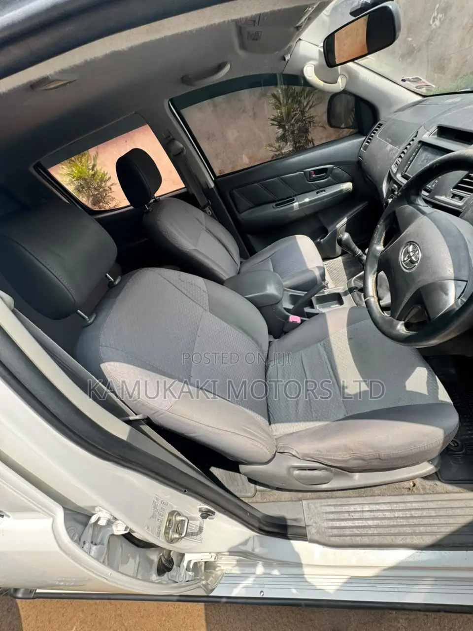 Toyota Hilux 3.0 D-4D 4x4 2013 White