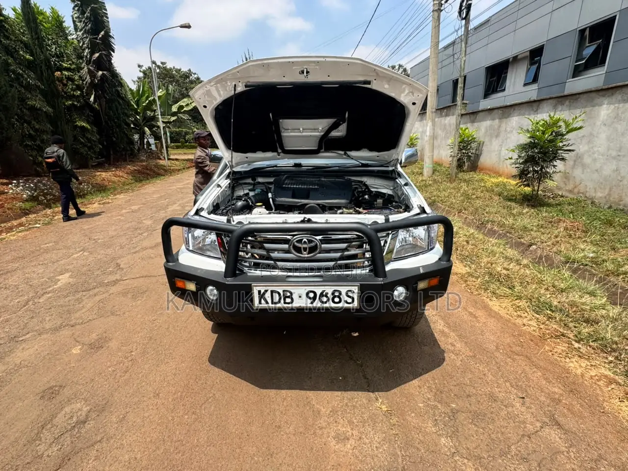 Toyota Hilux 3.0 D-4D 4x4 2013 White