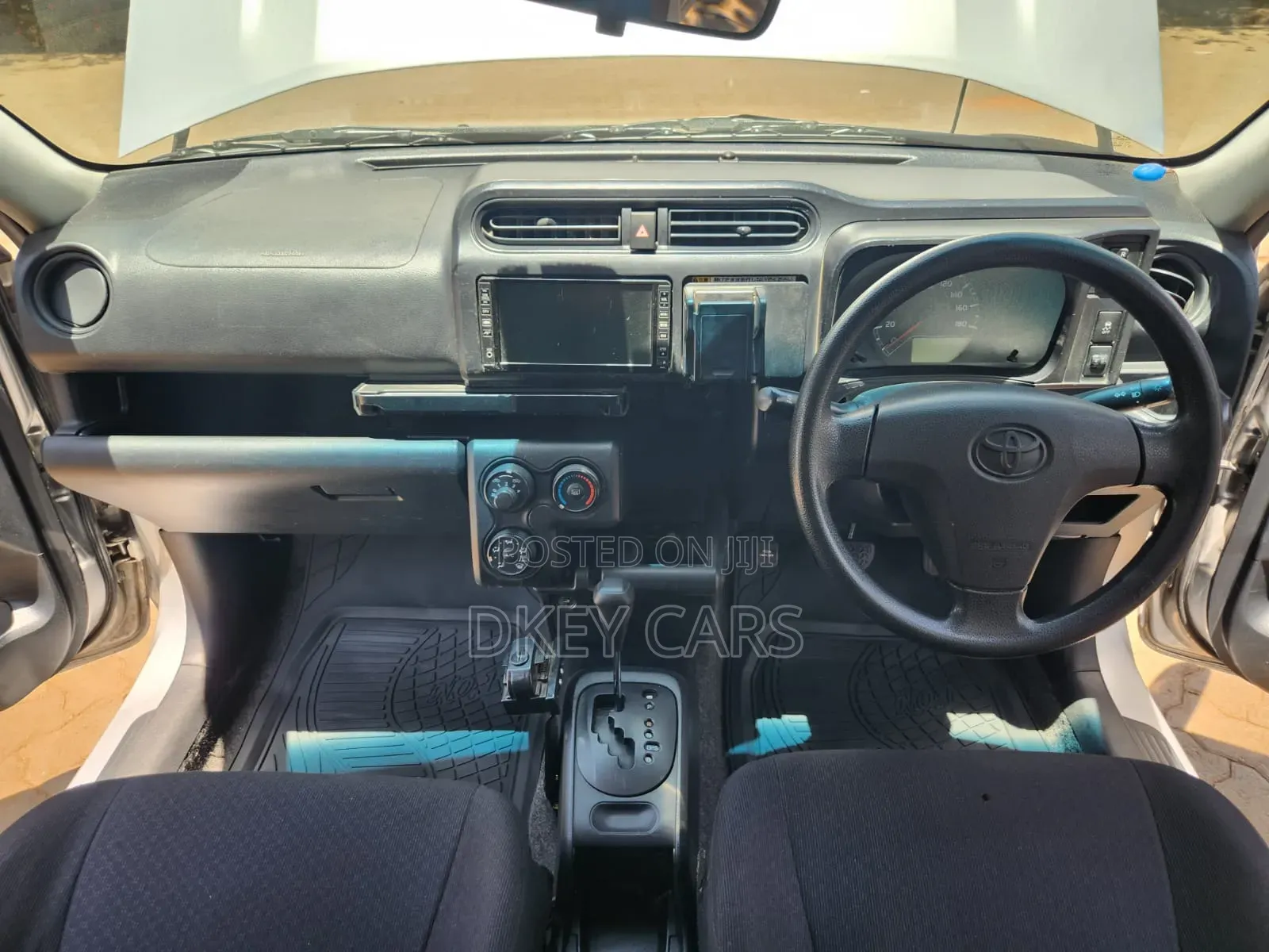 Toyota Probox 2018 Silver