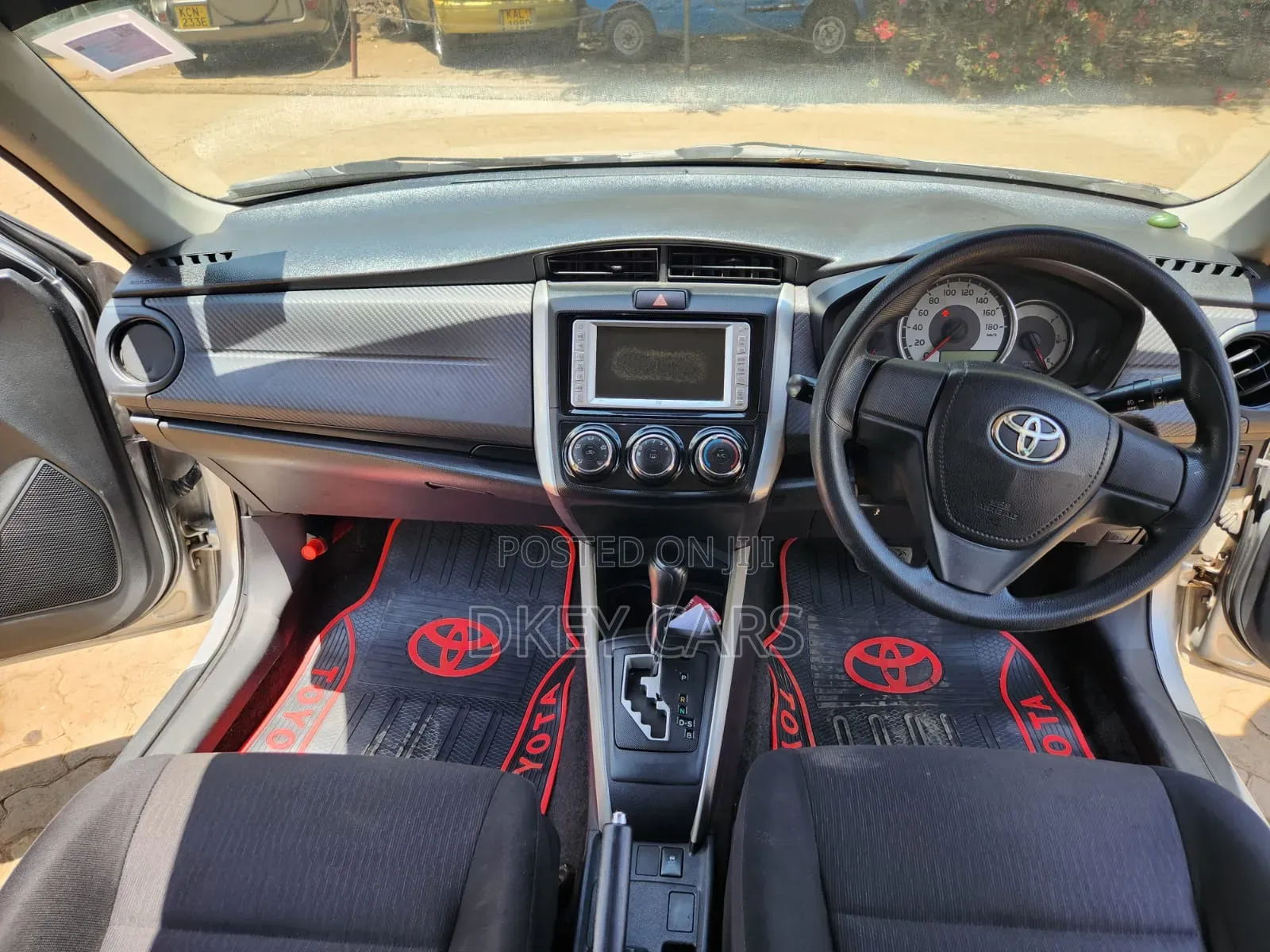 Toyota Corolla Fielder 2013 Silver