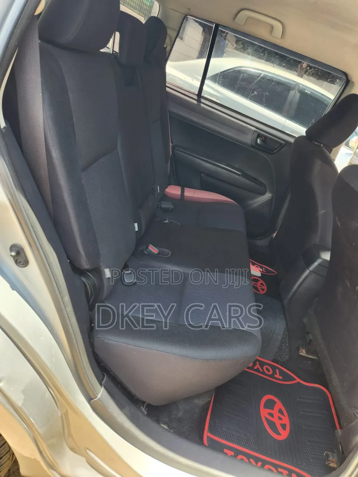 Toyota Corolla Fielder 2013 Silver