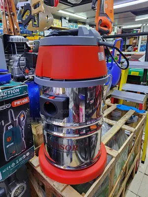 Windsor Wet and Dry Vacuum Cleaner With a Stainless Steel Tank