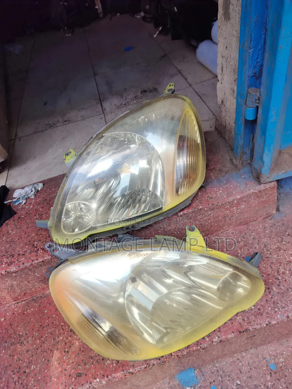 Headlight Vitz Old Teardrop