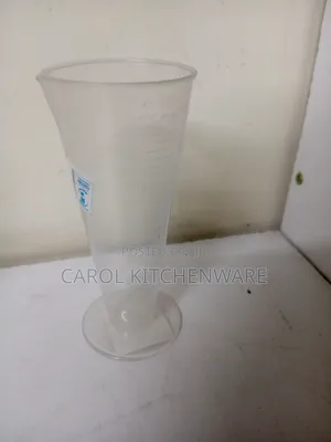 100 Ml Plastic Conical Measuring Cup