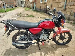 Bajaj Boxer 150 UG 2022 Red