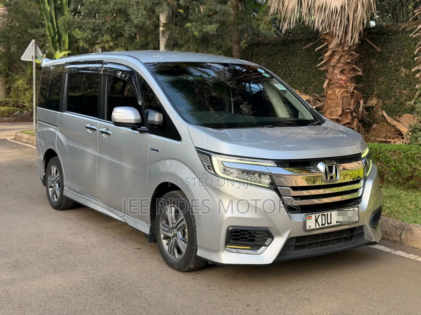 Honda Stepwgn 2018 Silver