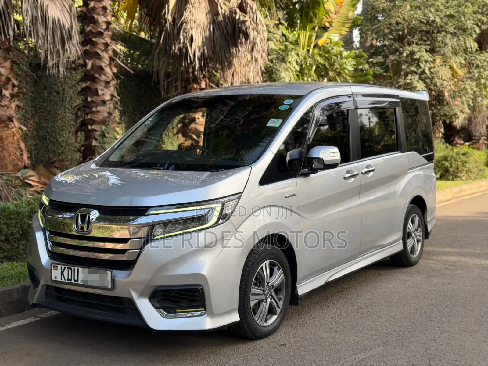 Honda Stepwgn 2018 Silver