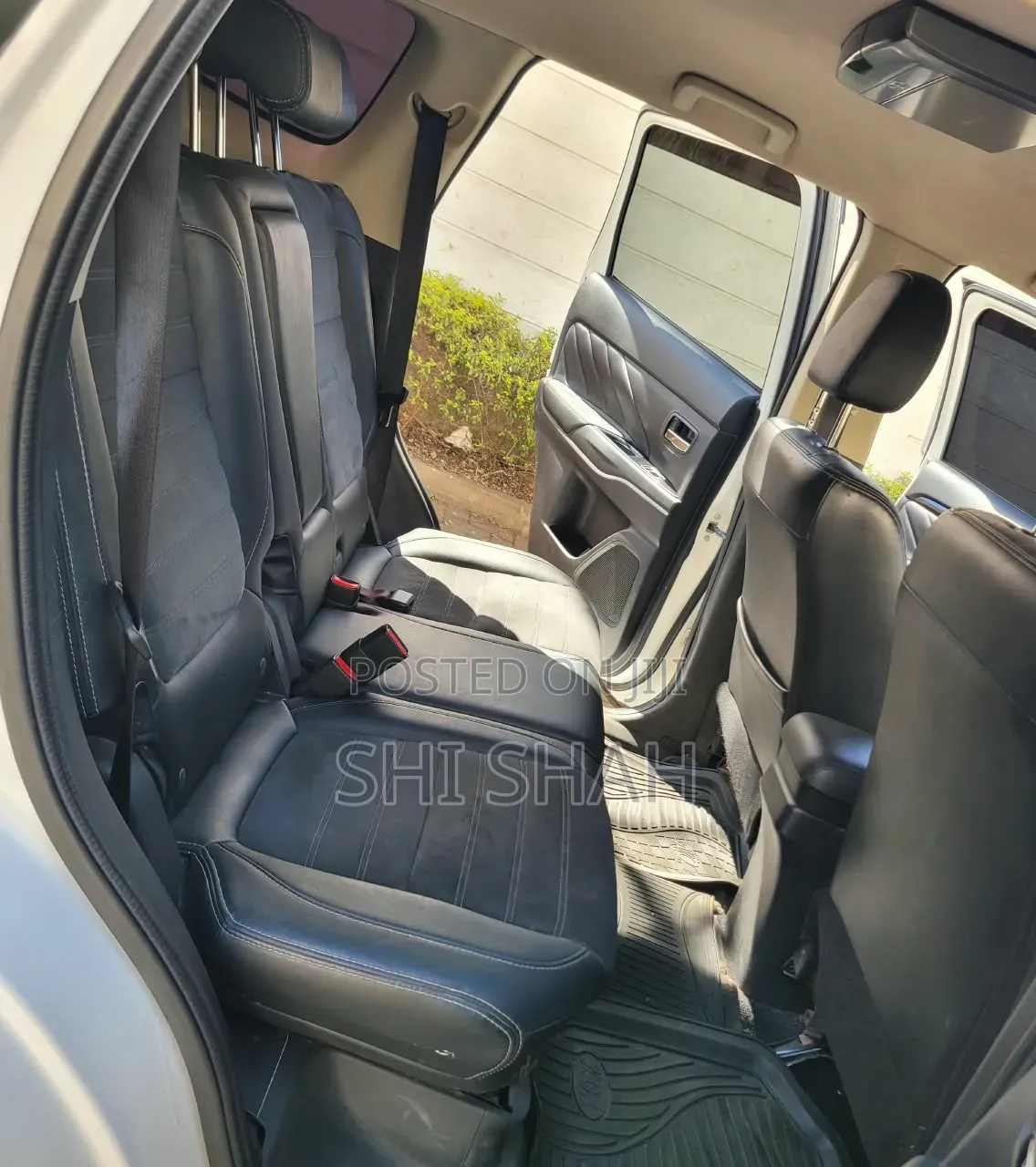 Mitsubishi Outlander 2018 White