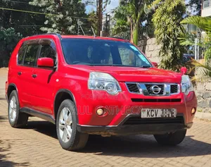 Nissan X-Trail 2012 Red