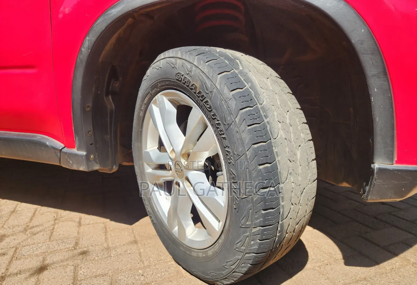 Nissan X-Trail 2012 Red