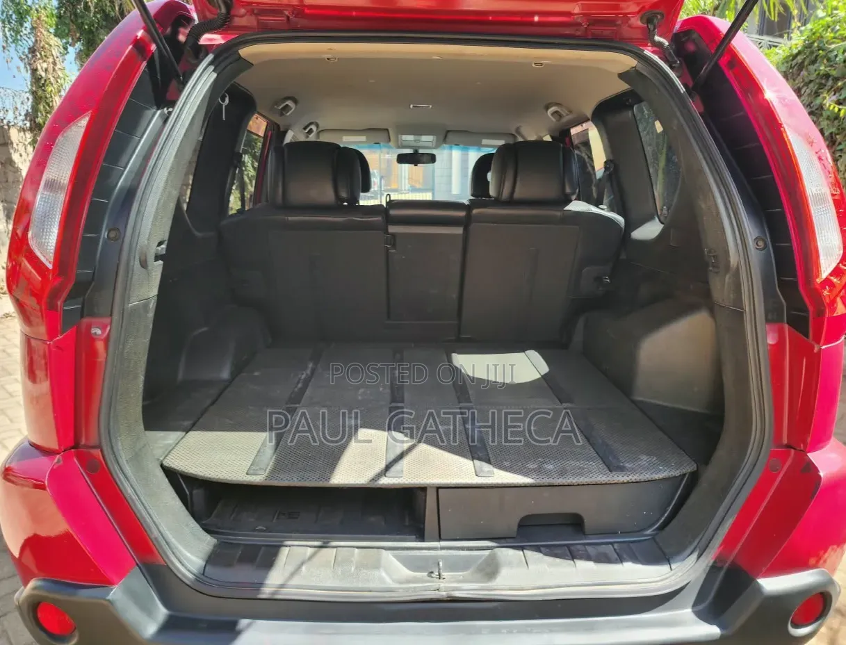 Nissan X-Trail 2012 Red