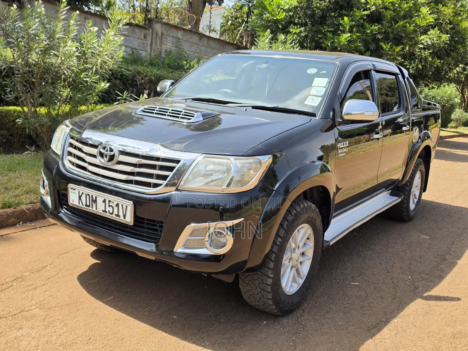 Toyota Hilux 3.0 D-4D 4x4 2014 Black