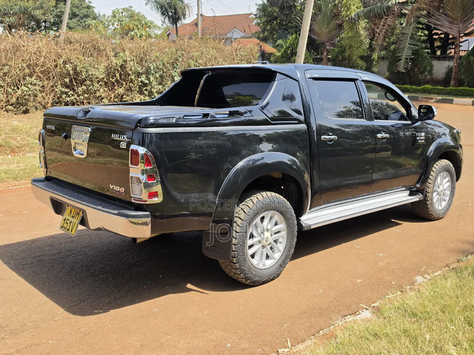 Toyota Hilux 3.0 D-4D 4x4 2014 Black