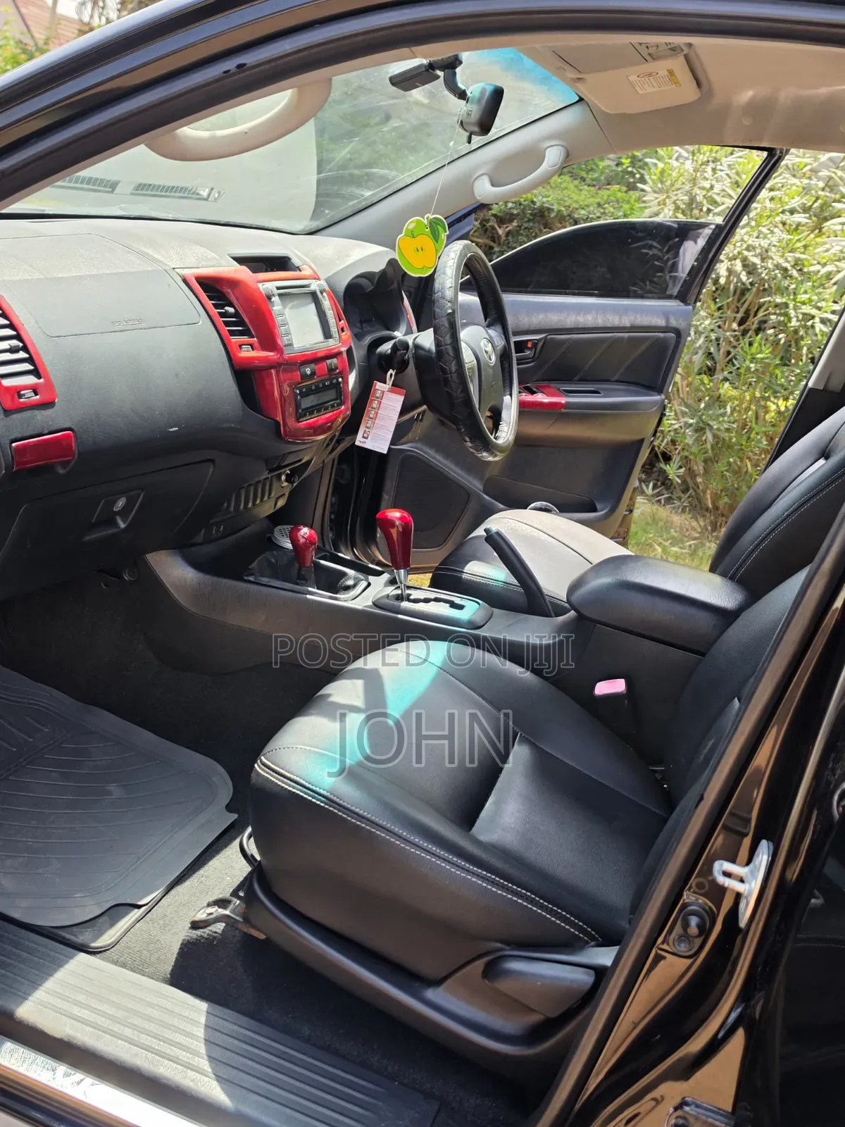 Toyota Hilux 3.0 D-4D 4x4 2014 Black