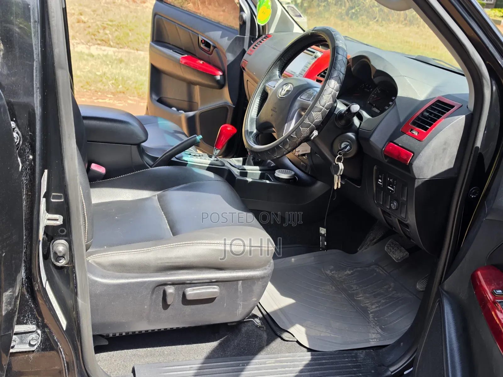 Toyota Hilux 3.0 D-4D 4x4 2014 Black