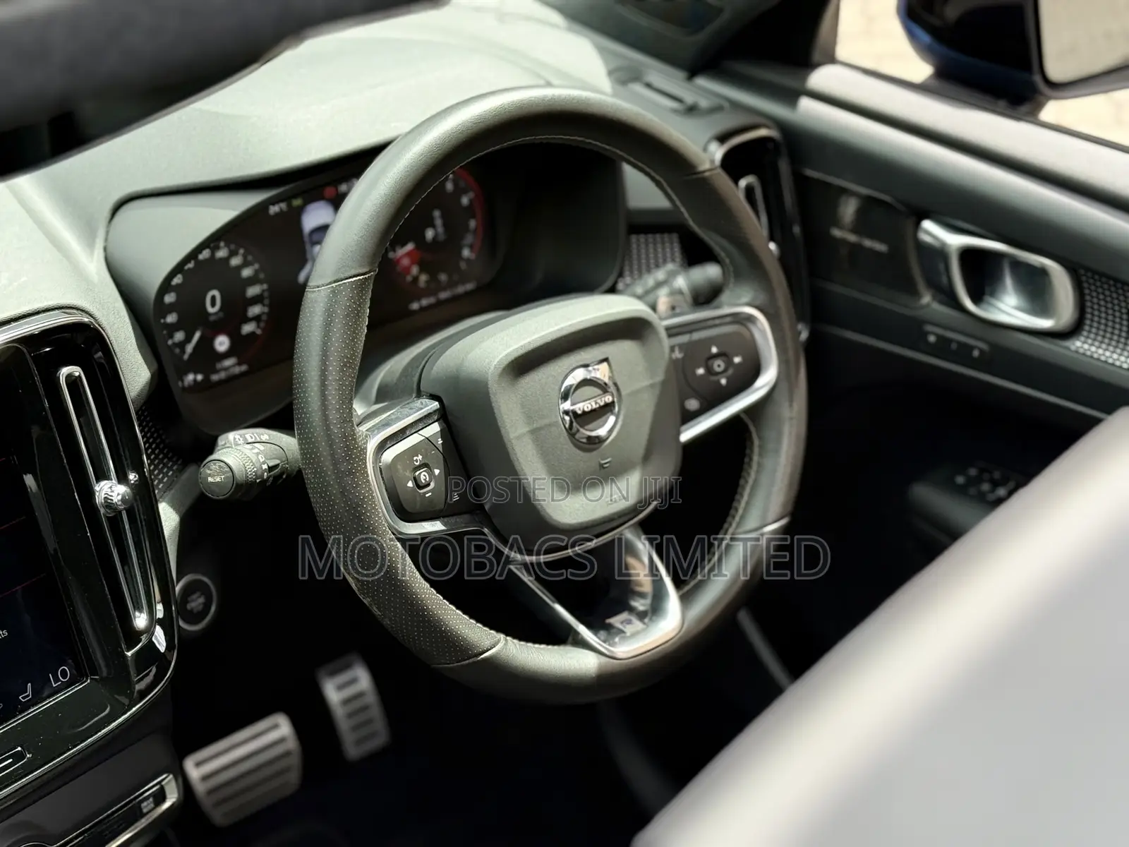 Volvo XC40 2020 Blue