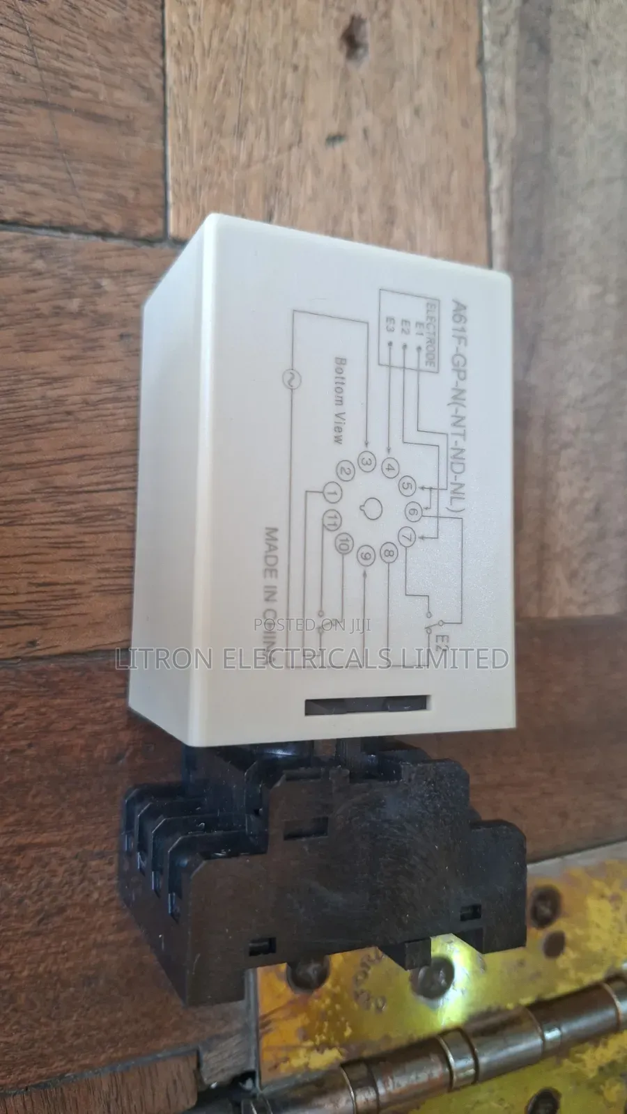 Floatless Level Switch 11pin