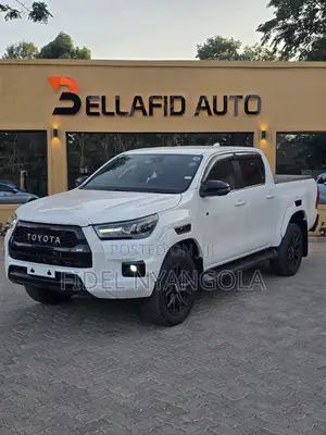 Toyota Hilux Revo Double Cab Deisel 2.4 AWD 2022 White