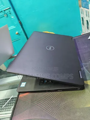 Laptop Dell Latitude 5300 2-in-1 8GB Intel Core i7 SSD 256GB