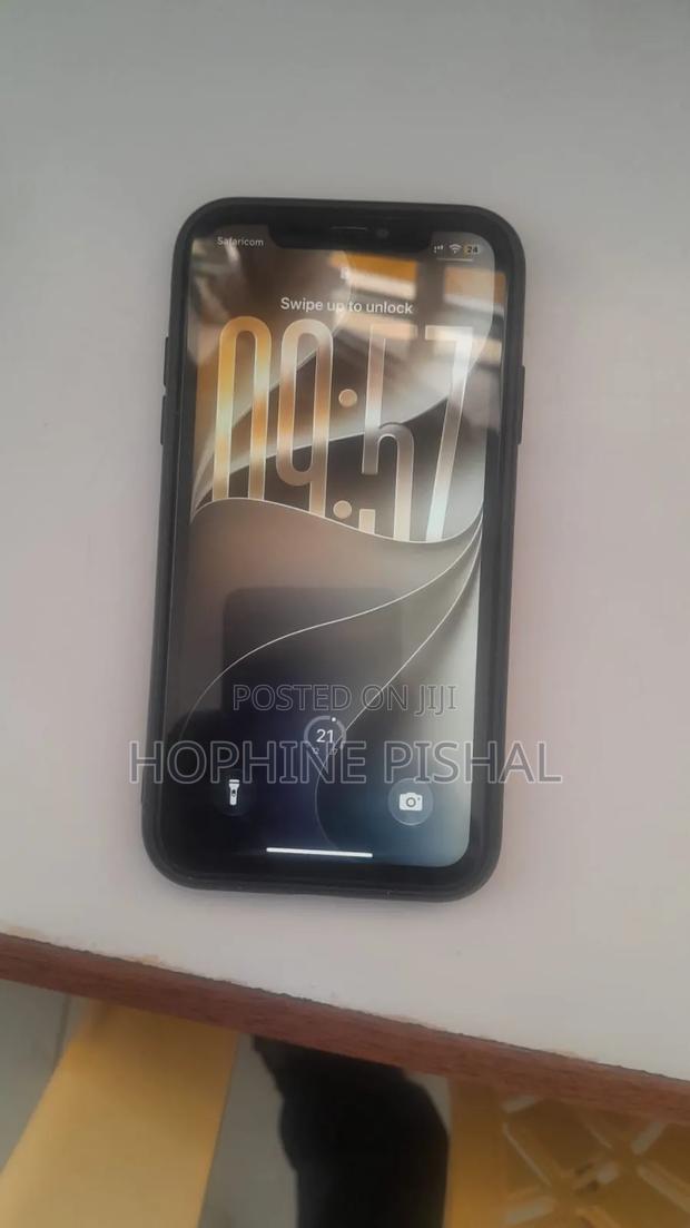 Apple iPhone 11 128 GB Black - thumbnail 4