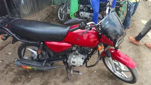 Bajaj Boxer 125 2026 Red