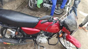Bajaj Boxer 125 2026 Red