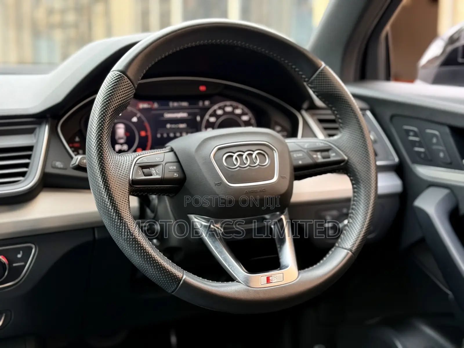 Audi Q5 2.0T Premium AWD quattro 2019 Black