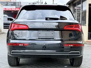 Audi Q5 2.0T Premium AWD quattro 2019 Black