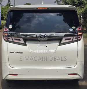 Toyota Vellfire 2018 White